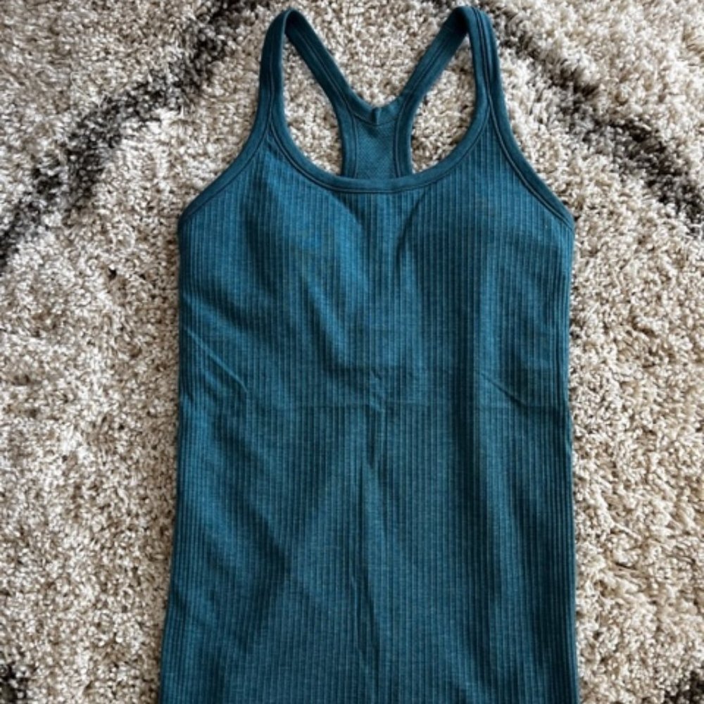 lululemon ebb to street tank top size 4 dessert teal